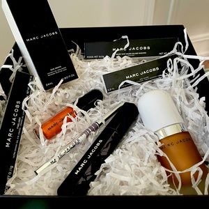 Marc Jacobs make up box